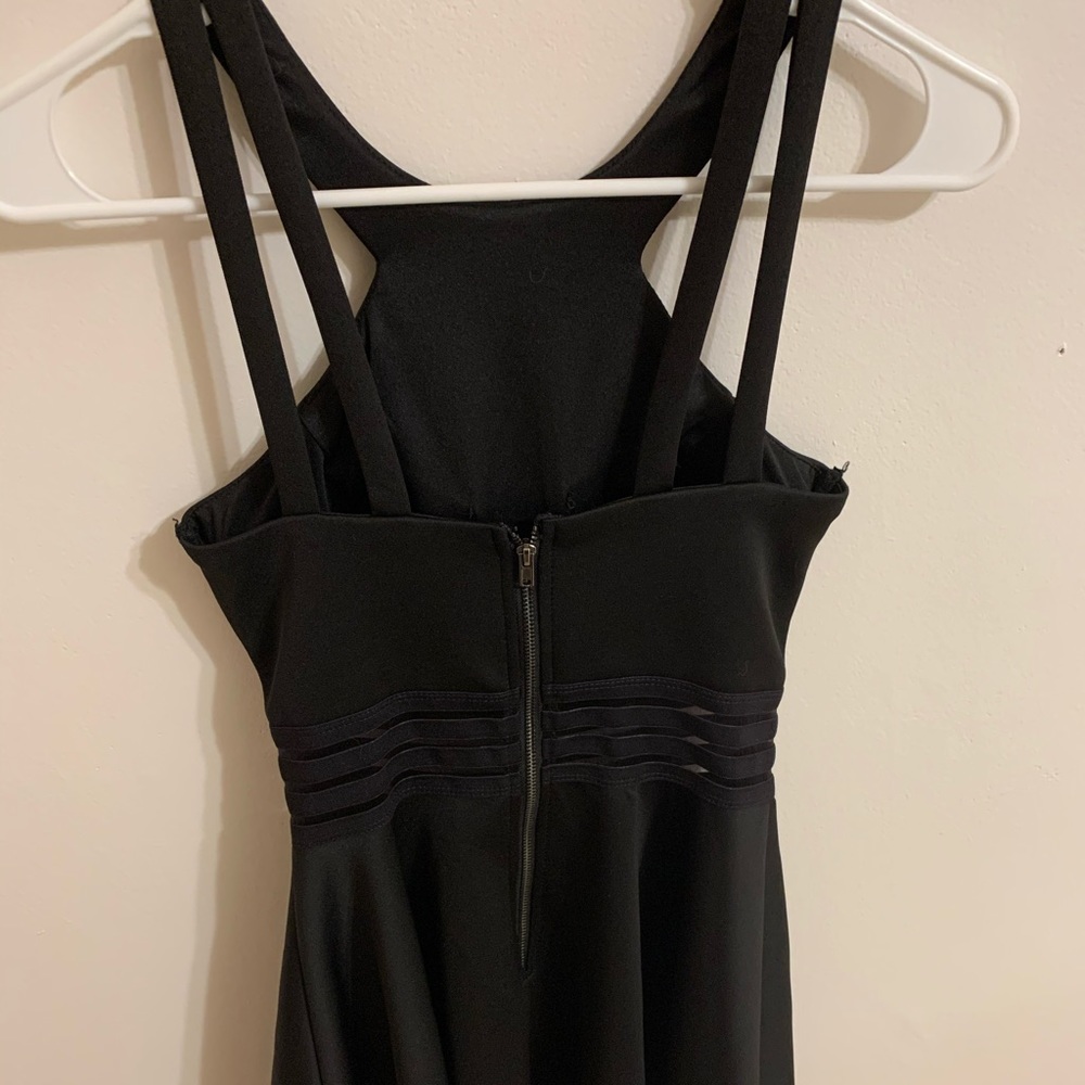 BLACK FLOWY COCKTAIL DRESS SIZE ZERO - Picture 2 of 5